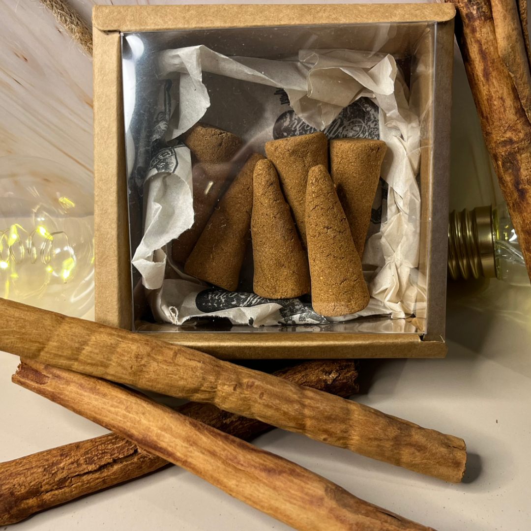 Regulus – Räucherkegel Zimt / Wohlstand